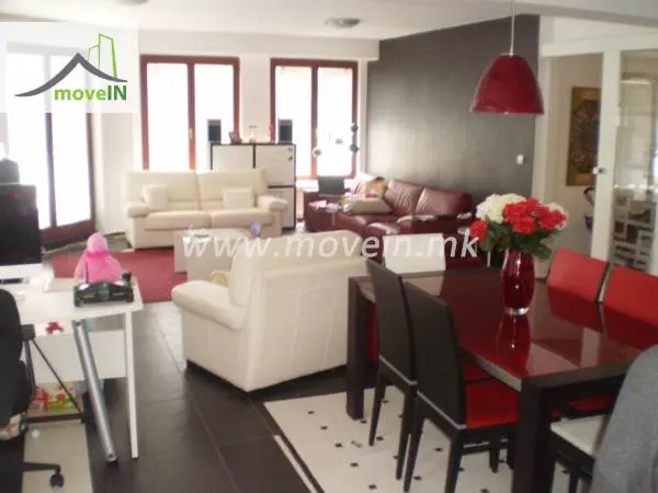 Стан со 4 спални соби, 157 м², под кирија во Центар, Скопје