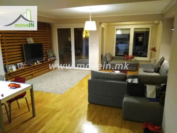 Family Home In Central Location