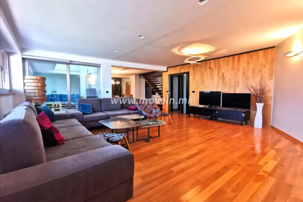 Ultra Chic Inner City Penthouse