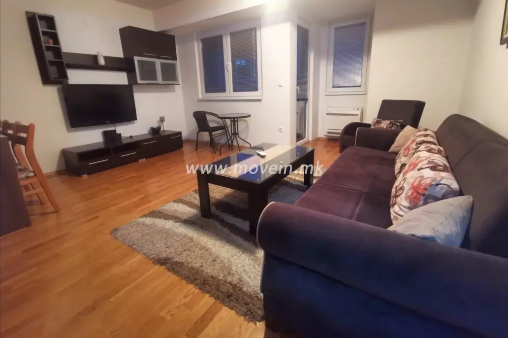 Стан со 2 спални соби, 65 м², под кирија во Центар, Скопје