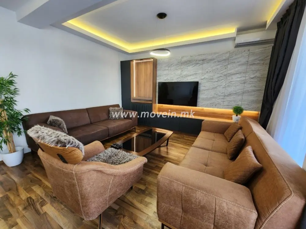 Large Apartment In A Great Location