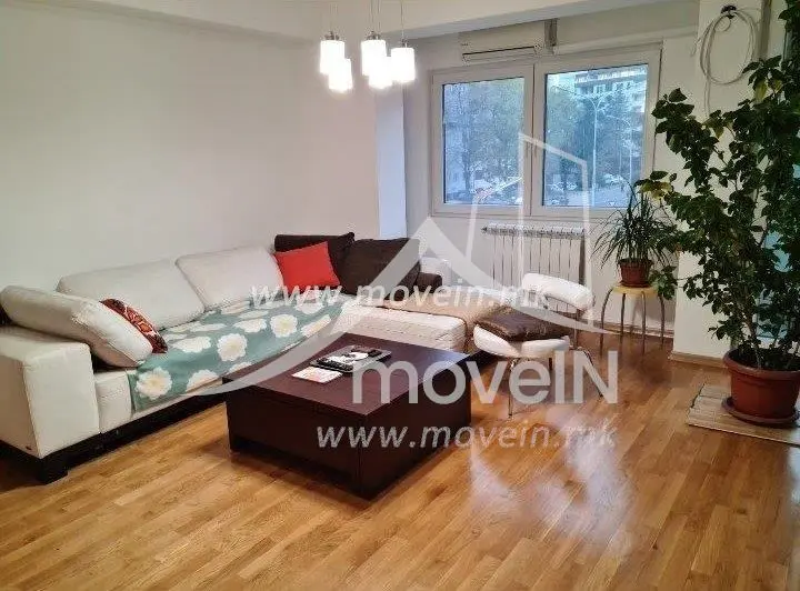 Стан со 2 спални соби, 86 м², под кирија во Центар, Скопје