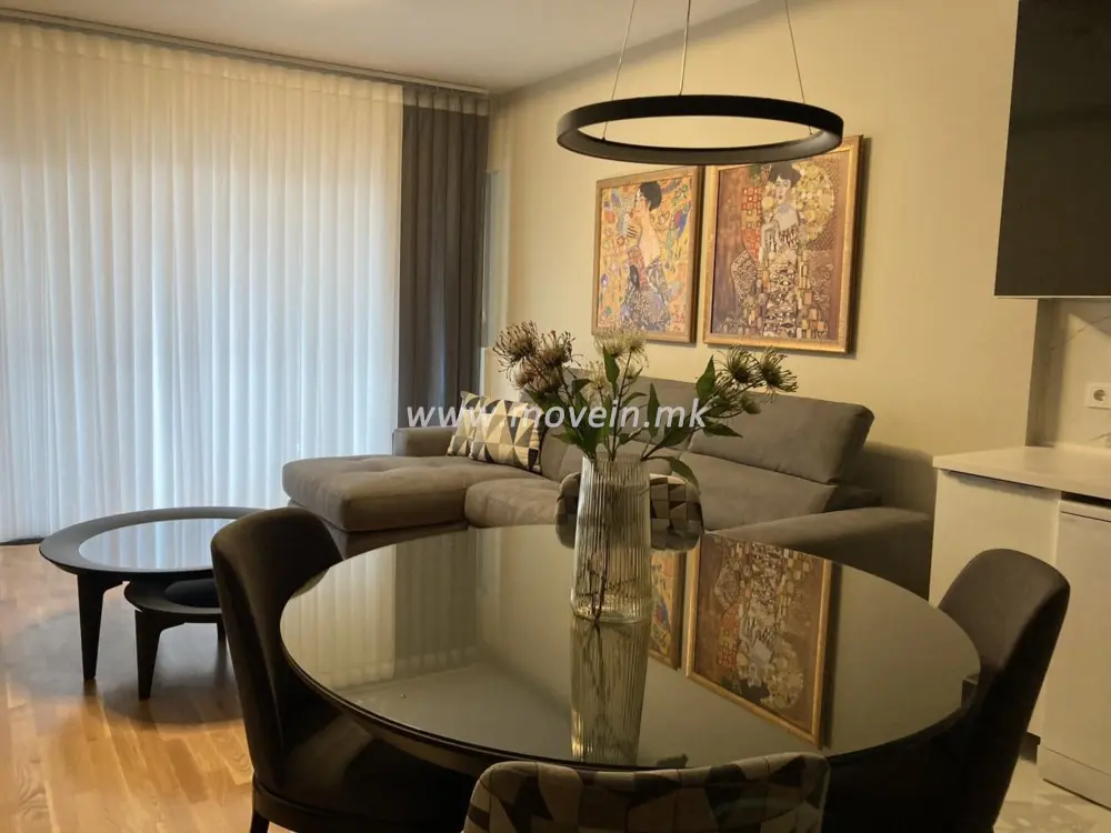 Стан со 2 спални соби, 73 м², под кирија во Центар, Скопје