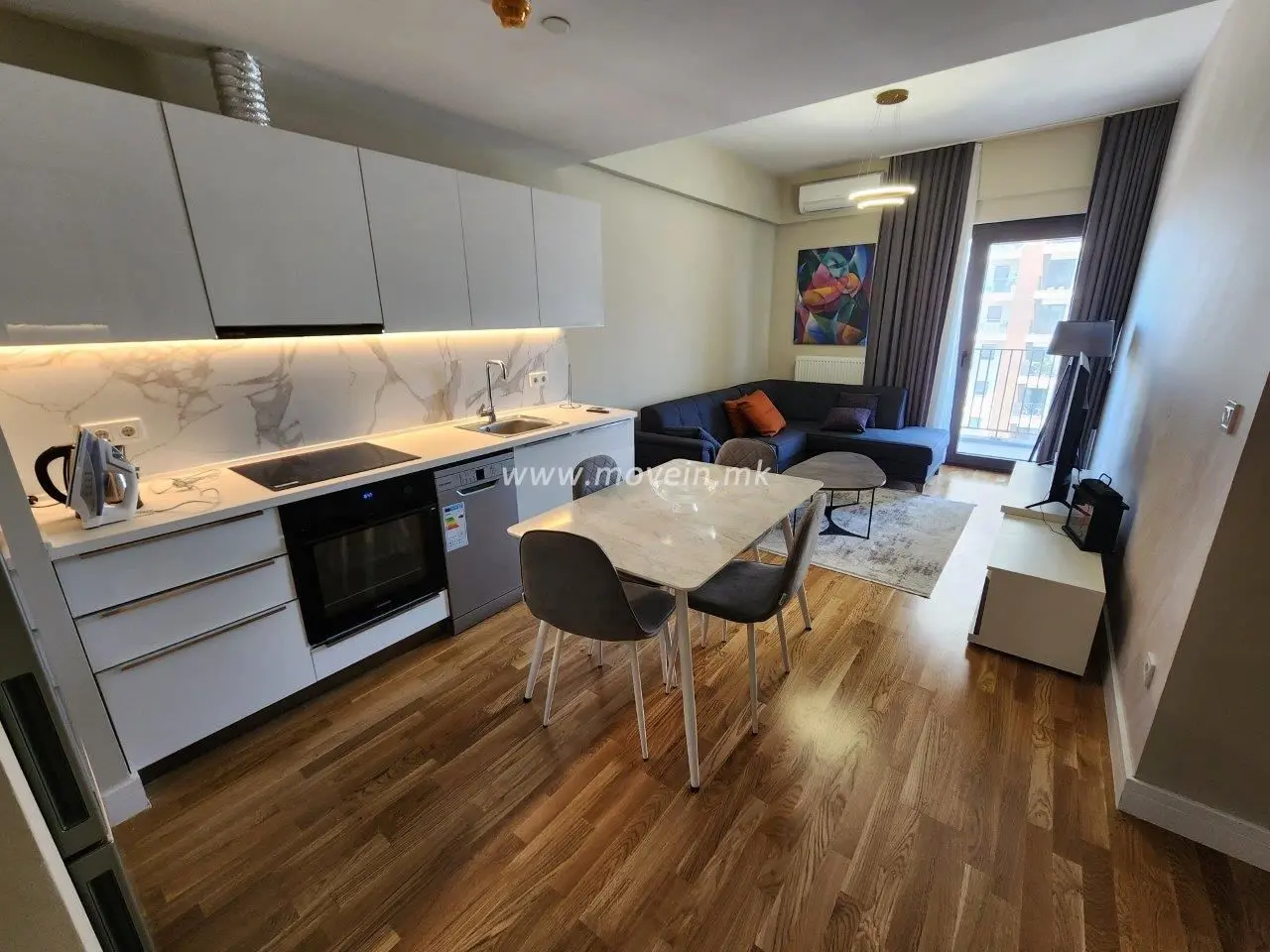Стан со 1 спална соба, 42 м², под кирија во Центар, Скопје