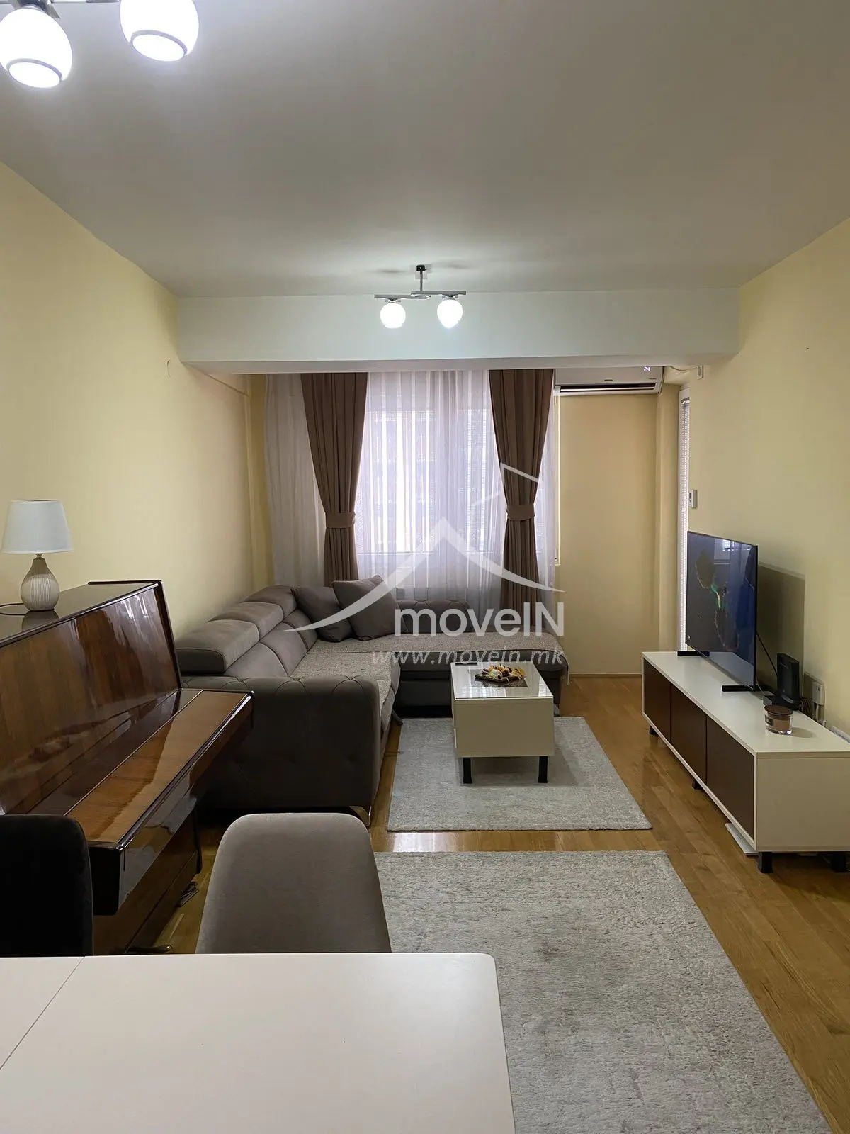 Cozy apartment for rent in Center