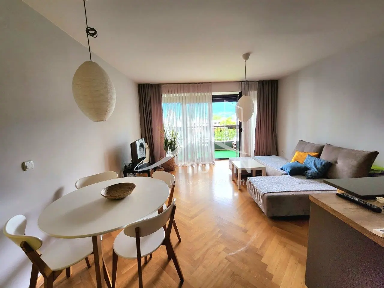 Светол и простран стан од 55 м² под кирија
