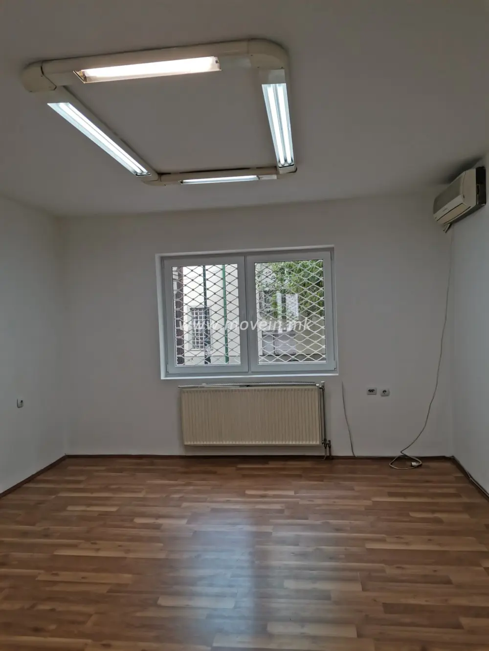 Стан за живеење или бизнис – Дебар Маало, 80м²