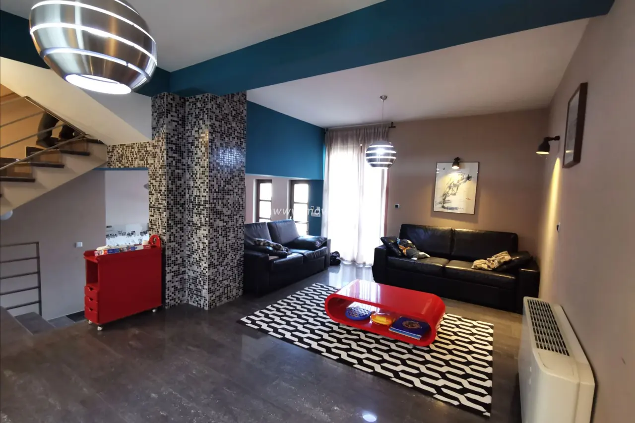 Куќа со 4 спални соби, 230 м², под кирија во Водно, Скопје