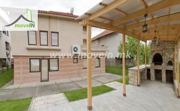 Куќа со 4 спални соби, 300 м², под кирија во Влае, Скопје