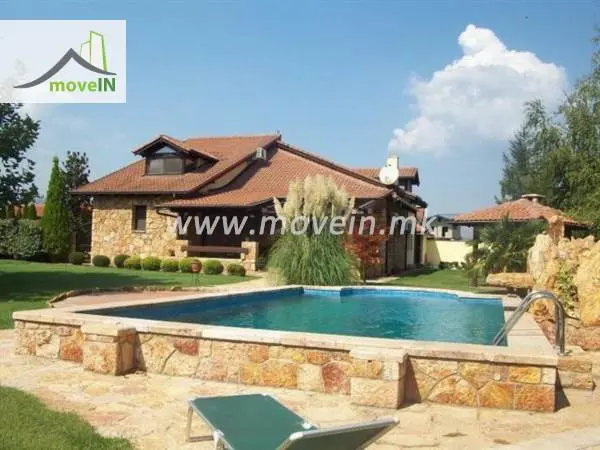 Куќа со 4 спални соби, 270 м², под кирија во Бардовци, Скопје