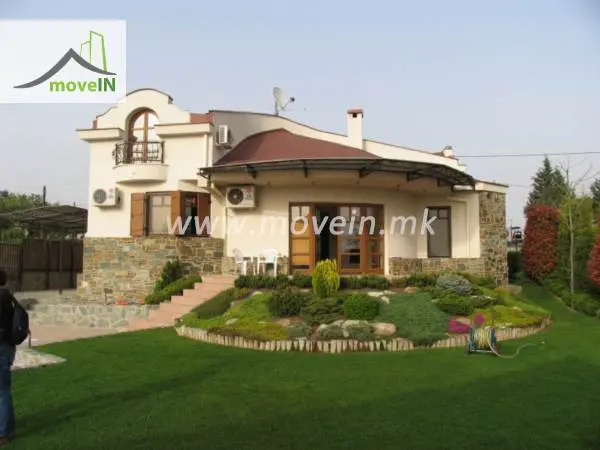 Куќа со 3 спални соби, 170 м², под кирија во Бардовци, Скопје