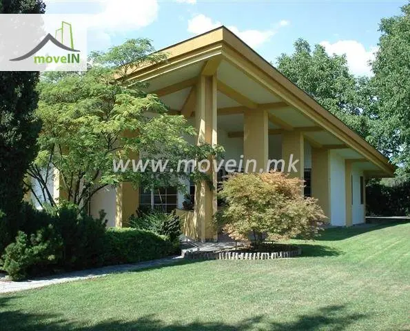Куќа со 4 спални соби, 400 м², под кирија во Злокуќани, Скопје