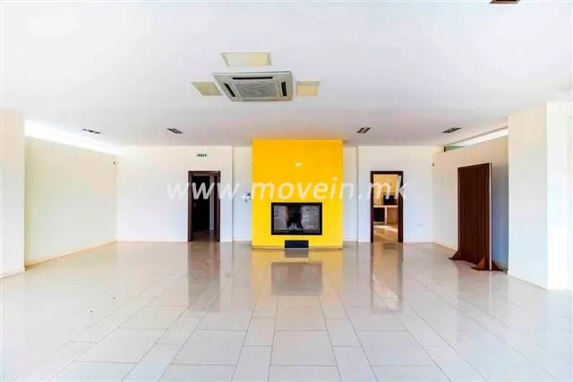 Куќа со 7 спални соби, 900 м², под кирија во Пржино, Скопје