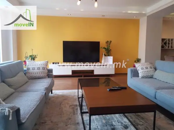 Куќа со 4 спални соби, 230 м², под кирија во Жданец, Скопје