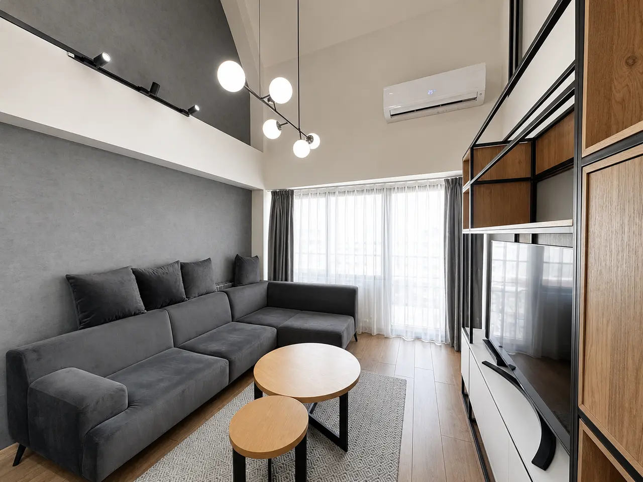 Apartment 80m2 in Center