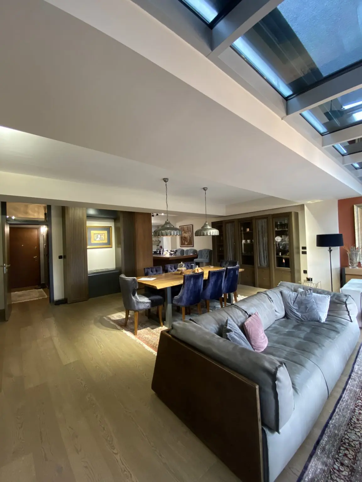 Ексклузивен апартман 152м2 во Park Residence комплекс