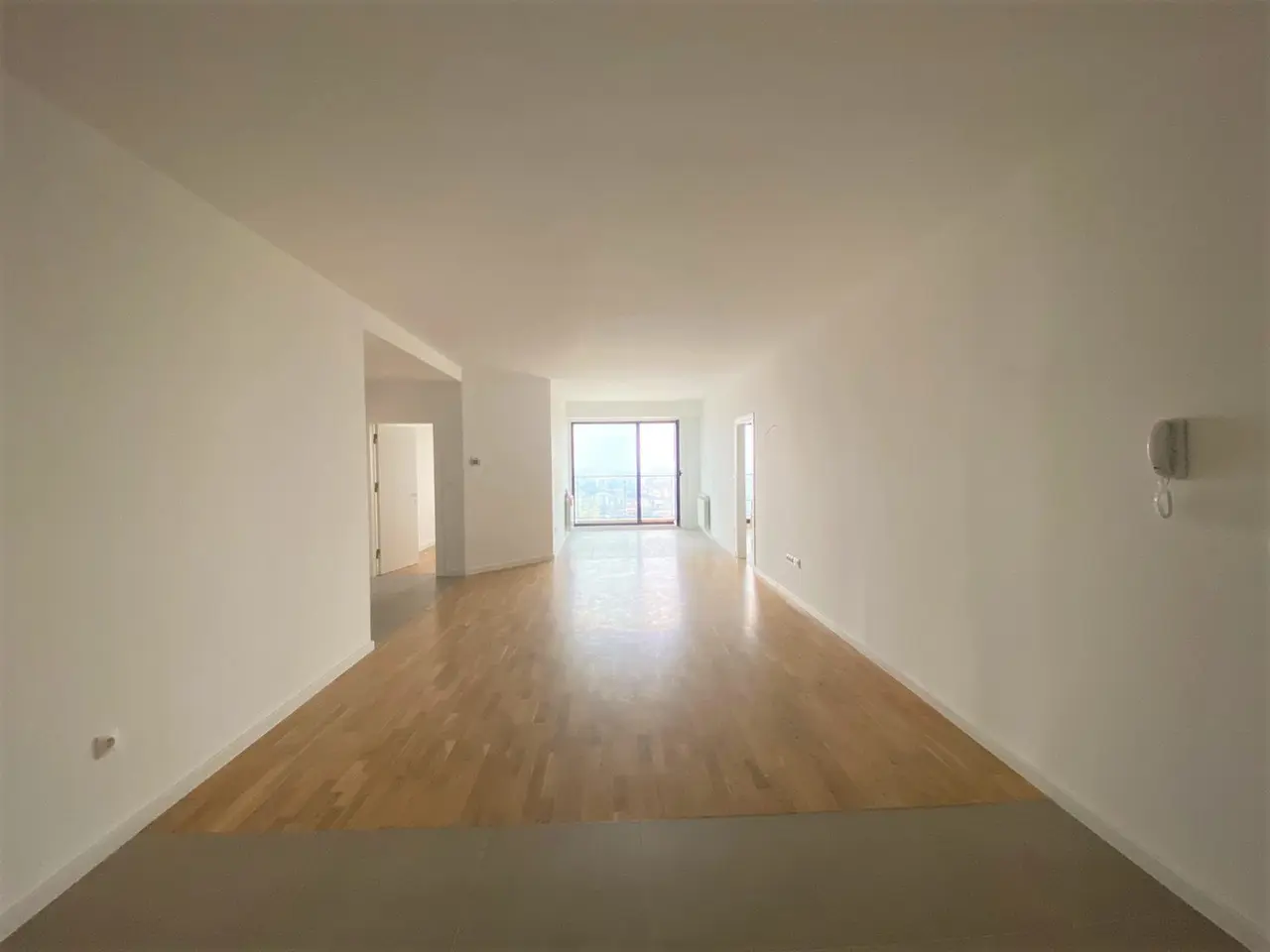 Комплетно нов стан 110м2 во Panorama Residence