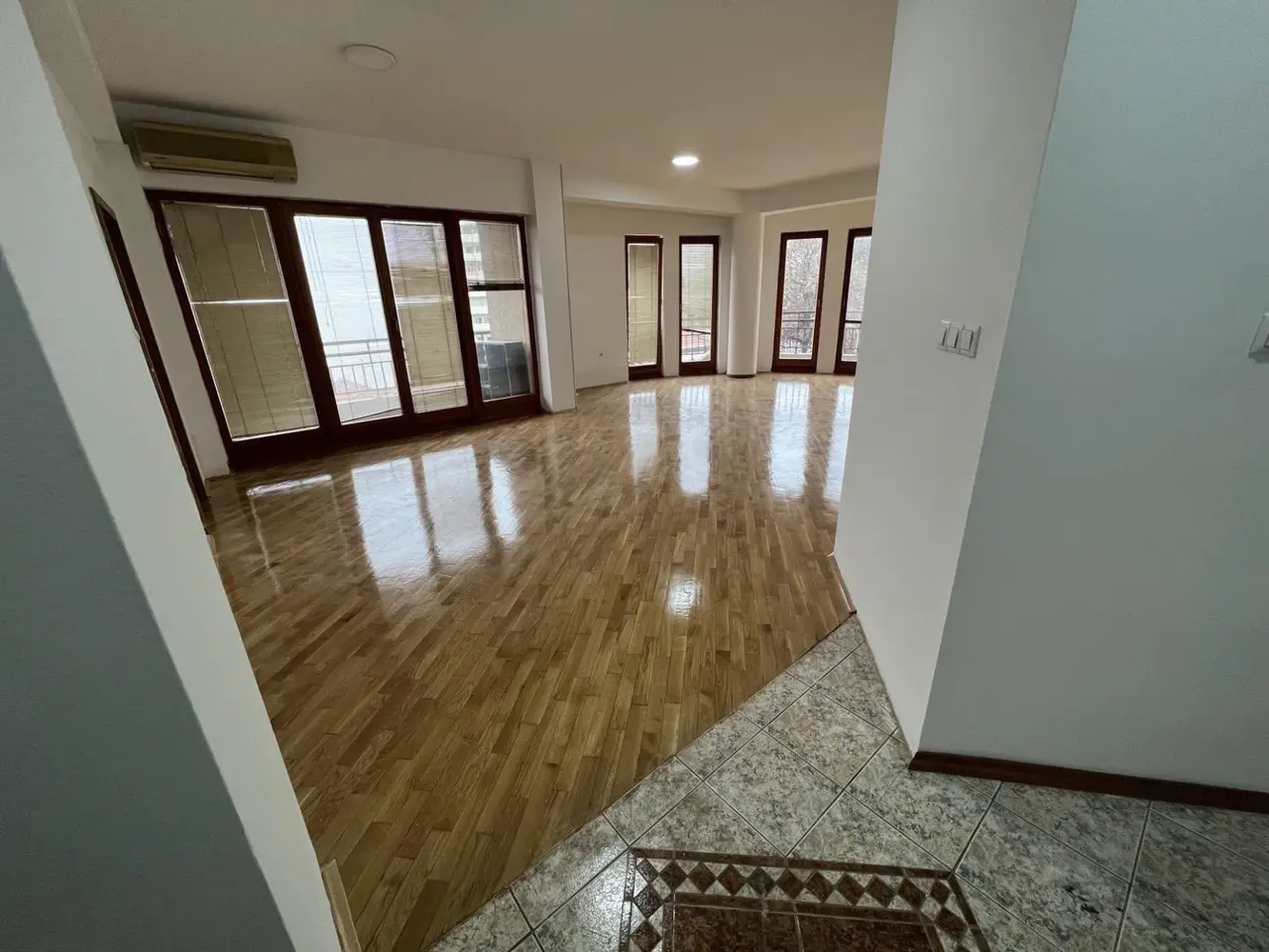 Apartment 130m2 in Center