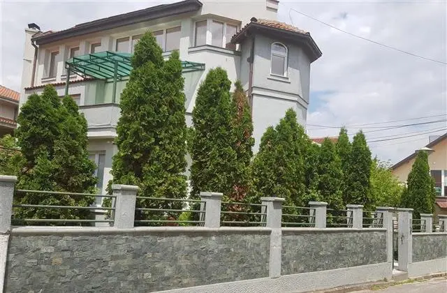 Прекрасна куќа на одлична локација