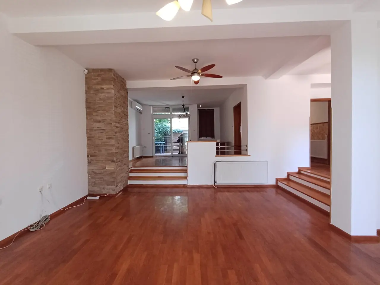 Куќа 350м² во Тафталиџе на мирна локација