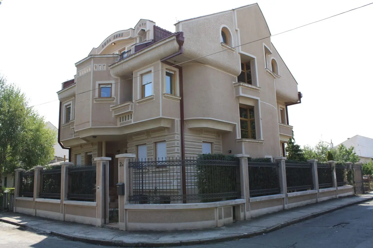 Куќа на одлична локација во Тафталиџе