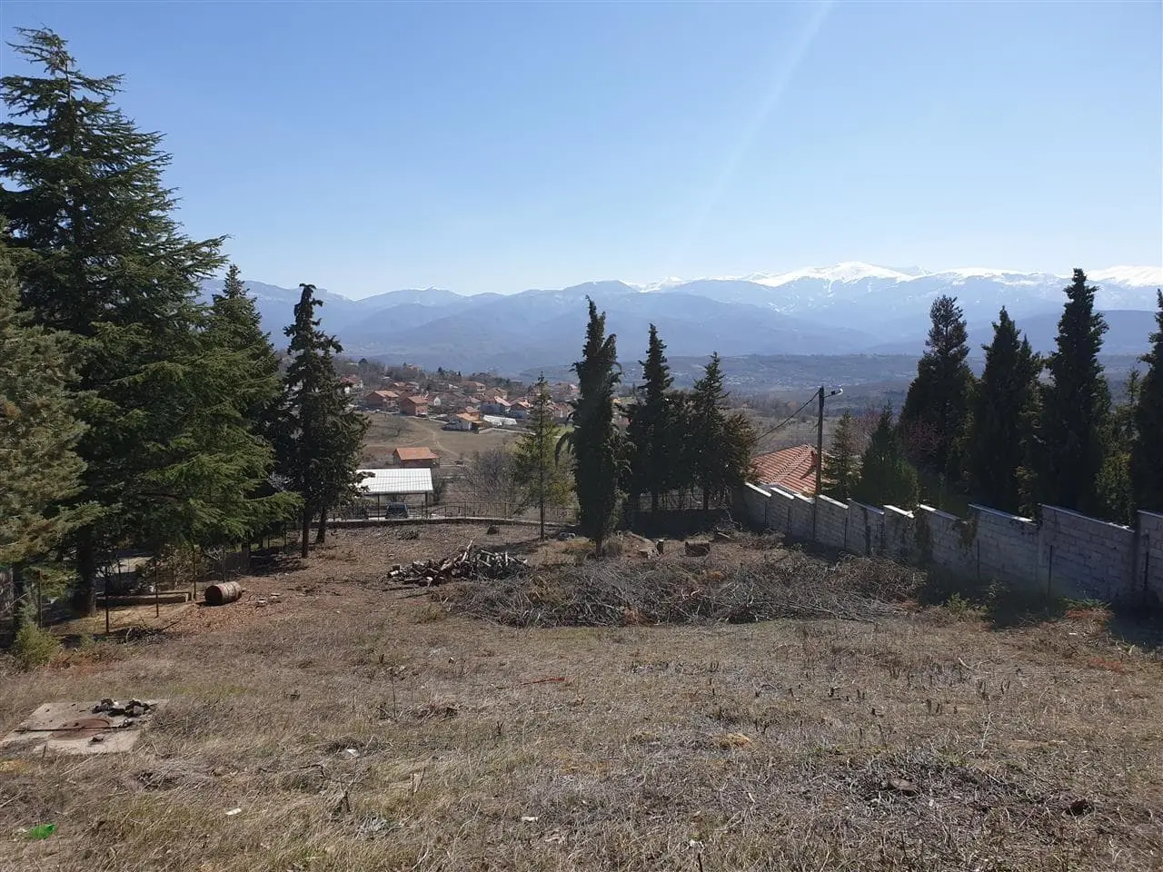 Земјиште на продажба во Сопиште