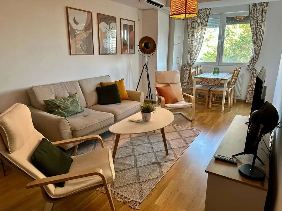 3-room apartment for rent in Aerodrom, Polyclinic