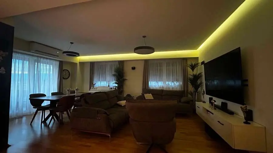 Се продава трособен стан во Аеродром, кај ФОН
