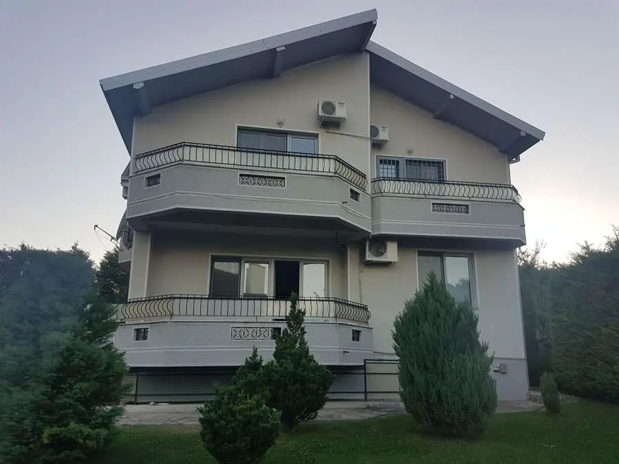 Се изнајмува куќа во Бардовци