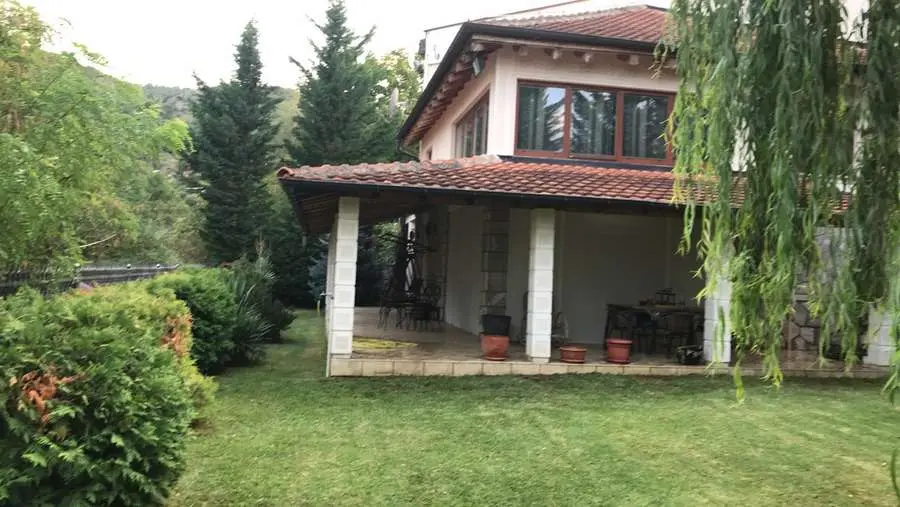 Се изнајмува модерно наместена куќа во Нерези, Пантелејмон